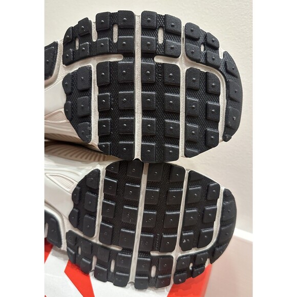 Women’s Nike Zoom Vomero 5 Running Shoes Pearl White/Chrome Light Bone 10 NIB! - Picture 8 of 16